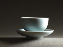 Tazza e piattino in porcellana celadon: Jingedezhen Cina, novembre 2014